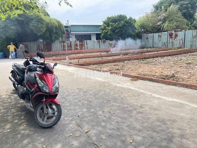 Chính chủ LÔ CẶP CẠNH CHỢ TRẢNG BÀNG 10x23 ODT, Đ Nguyễn Du SHR, 860tr