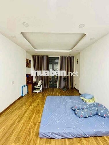 bán nhà siêu vip khu vực Hoàng Hoa Thám đường xe hơi tránh nhau quay d