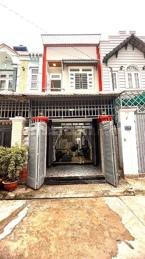 Nhà 2 mặt tiền TL29 Q12, 1 trệt 1 lầu, DT 4×15m, đường 7m