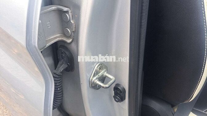 Suzuki Ertiga 2020 Bạc