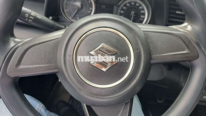 Suzuki Ertiga 2020 Bạc