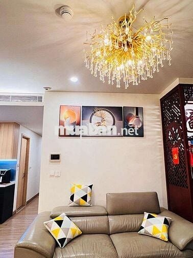 Bán gấp căn Tòa Skypark số 3 Tôn Thất Thuyết. DT 138m gồm 3pn, 2wc.