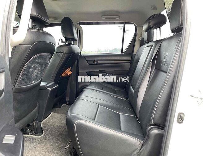 Toyota Hilux 2021 2.4E 4x2 AT - 38000 km