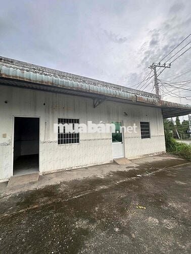 Bán nhà kho 1.000m2, mặt tiền đường Duyên Hải, Trà Vinh