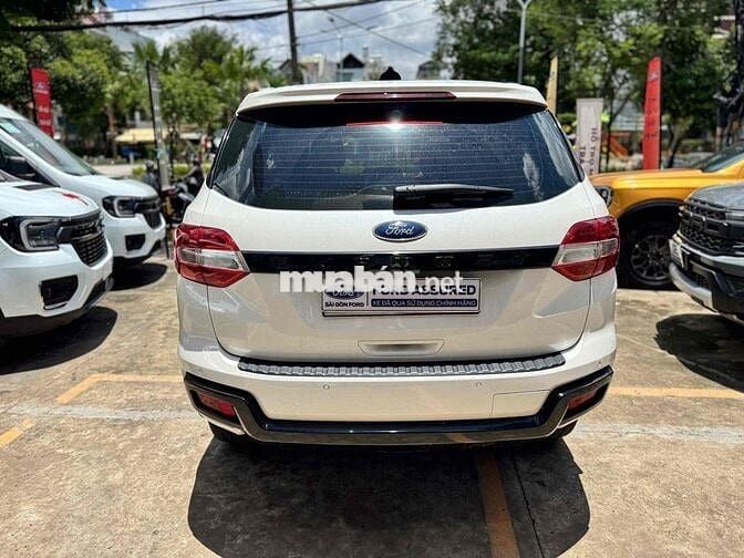 Everest 2 cầu xe đi rất ít bán tại Đại Lý Ford