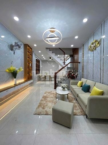 Giá 2tỷ190 còn bớt lộc, cần bán nhà ngay Phổ Quang, P2, Tân Bình 48m2