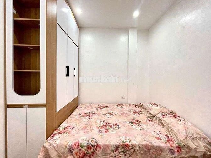 💥💥💥 CẦU GIẤY - BÁN NHANH NHÀ TẬP THỂ 3PN 2VS TẦNG 2, TẦNG ĐẸP ĐỂ Ở