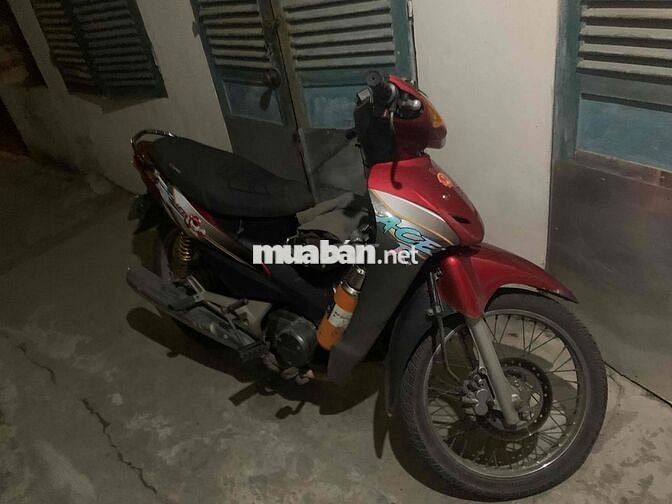 thiếu tiền trọ e cần bán xe