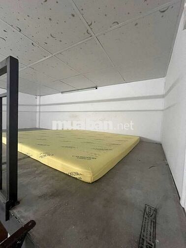 Cho thuê phòng rộng gác cao sẳn máy lạnh