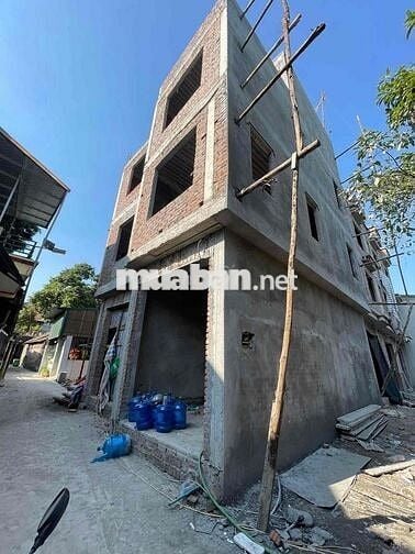 Bán Nhà Chúc Sơn _4 tầng- nội thất cơ bản- Ngay Quốc Lộ 6 _ chỉ 3.6ty