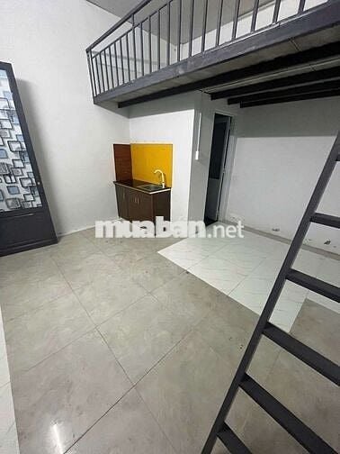 Cho thuê phòng rộng gác cao sẳn máy lạnh