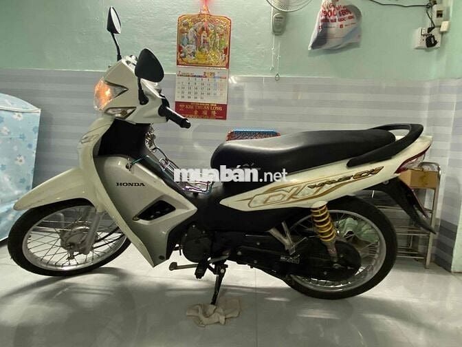 mình cần bán xe wave alpha 2022 tem vàng