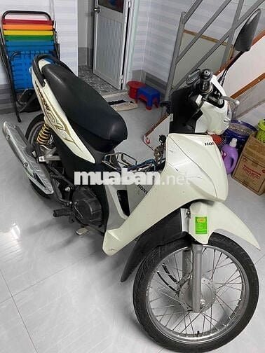 mình cần bán xe wave alpha 2022 tem vàng