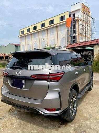 Toyota Fortuner Legender 2021 Xám