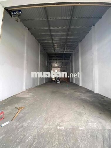 cần cho thuê kho xưởng 650m2 xây kiên cố