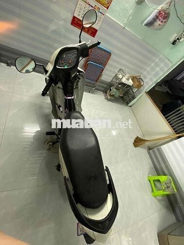 mình cần bán xe wave alpha 2022 tem vàng