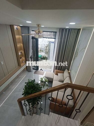 NHÀ TÂN BÌNH 2 TẦNG  GẦN SÂN BAY - DT 32M -GIÁ CHỈ 3TỶ 8 TL