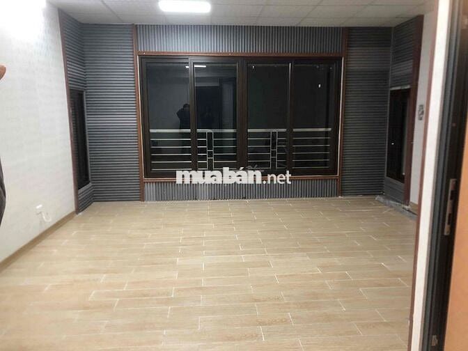 CHO THUÊ NHÀ MẶT TIỀN 5M, DT 34M2, 4 TẦNG MẶT PHỐ LỤA HÀ ĐÔNG, HÀ NỘI