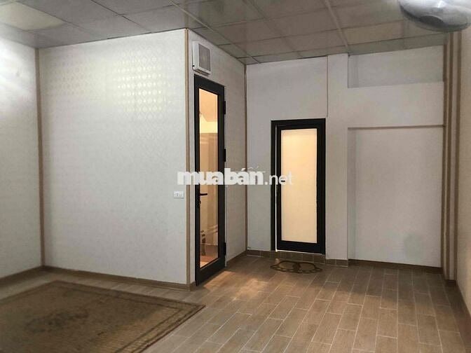 CHO THUÊ NHÀ MẶT TIỀN 5M, DT 34M2, 4 TẦNG MẶT PHỐ LỤA HÀ ĐÔNG, HÀ NỘI