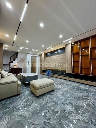 Bán nhà phố Nam Đồng 68m2, 7 tầng, thang máy, ô tô tránh, cho thuê