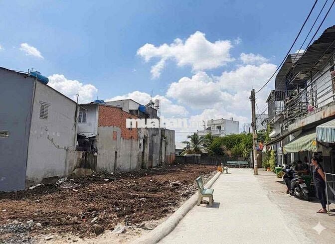 Bán lô đất góc 2mt 5x23m, sát chợ Thới Tứ, vị trí đẹp, Hốc Môn