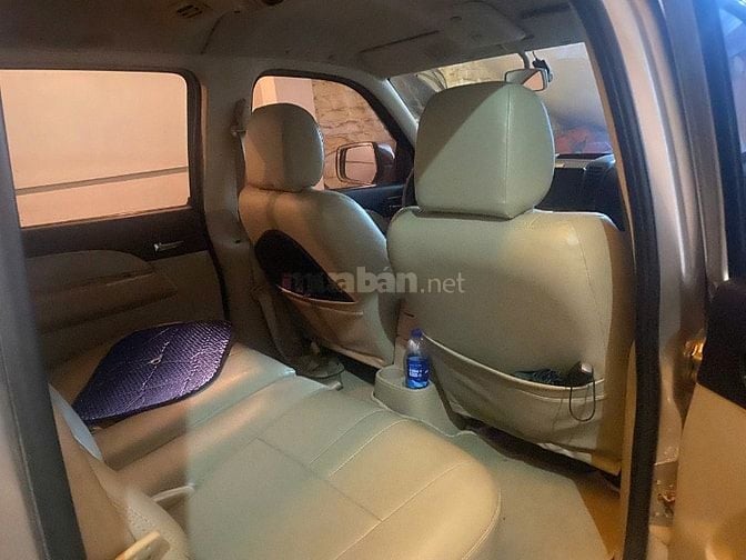Bán xe Ford Everest 12/2008, màu bạc, đăng ký 12/2008, máy dầu