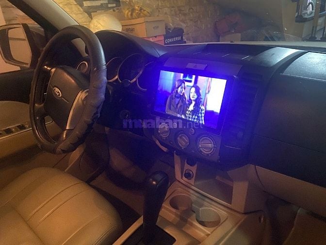 Bán xe Ford Everest 12/2008, màu bạc, đăng ký 12/2008, máy dầu