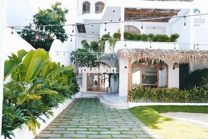 Cho Thuê Căn Vila Cách Biển 50m Vĩnh Hoà Nha Trang Full Nội Thất Đẹp