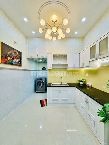 Bán nhà hẻm 1 sẹc xe hơi Lê Đức Thọ, P.16, 3,8 x 10,5, giá 4.4 tỷ tl