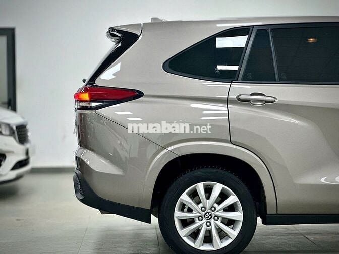 Toyota Innova Cross 2025  - 18000 km