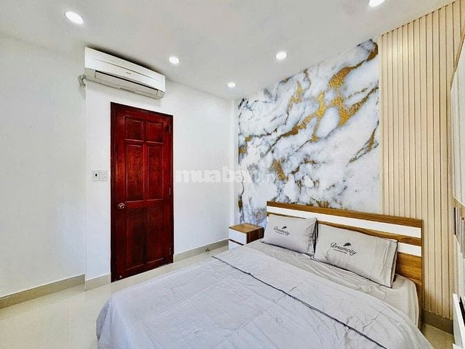 Bán nhà hẻm 1 sẹc xe hơi Lê Đức Thọ, P.16, 3,8 x 10,5, giá 4.4 tỷ tl