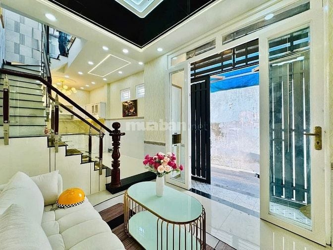 Bán nhà hẻm 1 sẹc xe hơi Lê Đức Thọ, P.16, 3,8 x 10,5, giá 4.4 tỷ tl