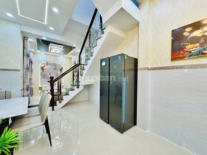 Bán nhà hẻm 1 sẹc xe hơi Lê Đức Thọ, P.16, 3,8 x 10,5, giá 4.4 tỷ tl