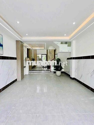 NHÀ ĐẸP !! GIÁ RẺ - 323 Lê Văn Sỹ, P12, Quận 3 - 4 tầng 5x20m oto vào