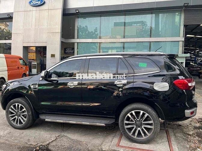 Ford Everest 2019 Titanium 4x2 37.000km Đen