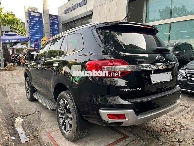 Ford Everest 2019 Titanium 4x2 37.000km Đen
