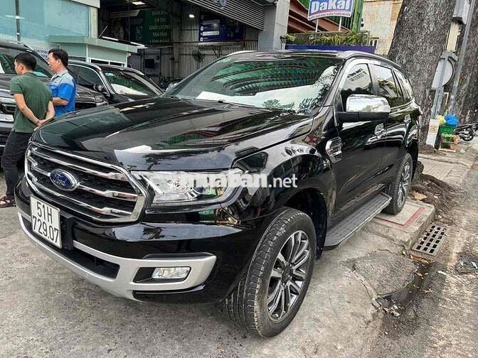 Ford Everest 2019 Titanium 4x2 37.000km Đen