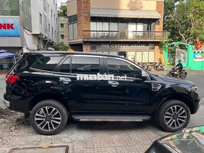 Ford Everest 2019 Titanium 4x2 37.000km Đen