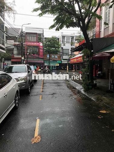 Phòng trọ 22m2, đường Hà Huy Tập gần ngã tư giao với Điện Biên Phủ