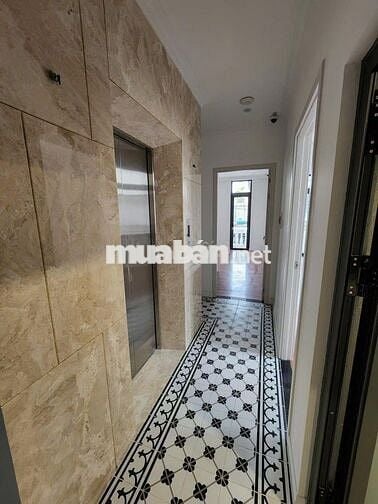 Nhà Góc 2 Mặt tiền 197 Ngô Quyền, Q10 - DT 7x13m, 7TẦNG, CÓ THANG MÁY