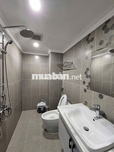 Nhà Góc 2 Mặt tiền 197 Ngô Quyền, Q10 - DT 7x13m, 7TẦNG, CÓ THANG MÁY