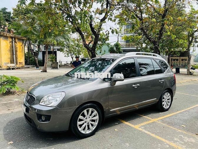 Kia Carens 2011 SX 2.0 AT 1 chủ sử dụng xe đẹp