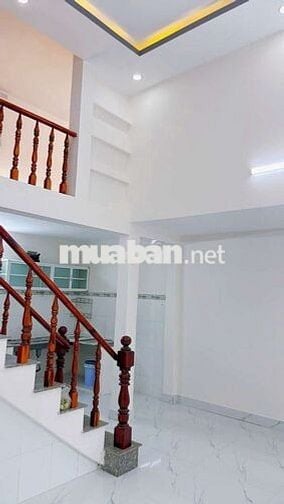 Nhà gác lửng  bình chuẩn mới đẹp đường để xe hơi 7 chỗ