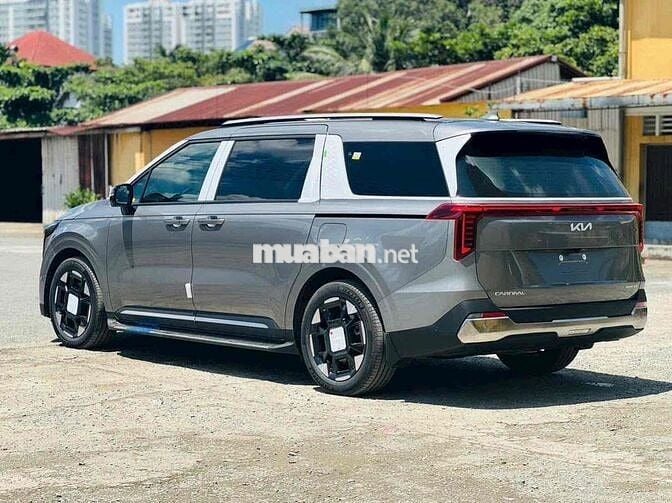 Kia Carnival 2.2D Signature 7S