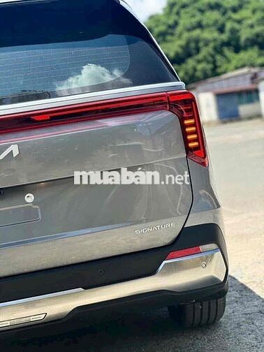 Kia Carnival 2.2D Signature 7S