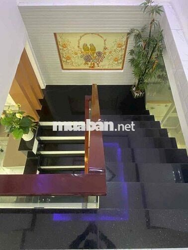 NHÀ LẦU MỚI ĐẸP TRUNG TÂM PHƯỜNG 1