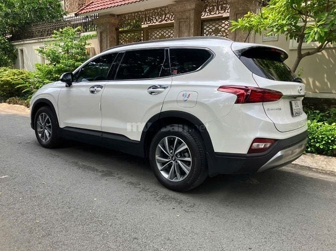 Gia đình cần bán xe Hyundai Santa Fe dầu SX 2019