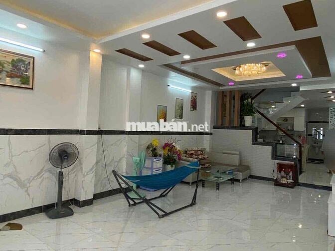 NHÀ LẦU MỚI ĐẸP TRUNG TÂM PHƯỜNG 1