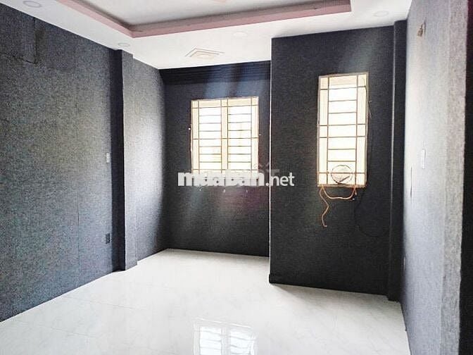 Cách Mạng Tháng 8 xây 3 lầu 3 phòng ngủ hẻm xe máy ngay trung tâm