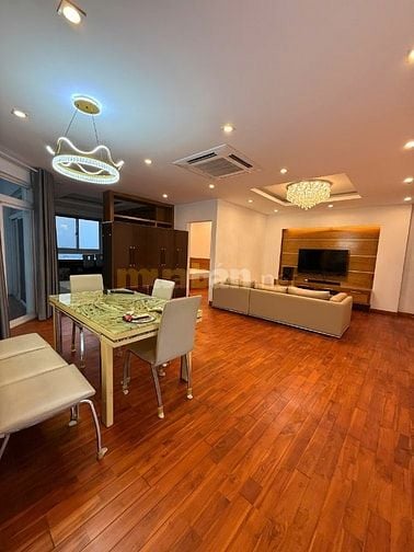 Cho Thuê Căn Hộ The Flemington - 116m², 3PN - Full Nội Thất - Căn Góc